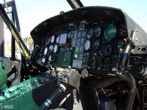 Bell UH-1N Iroquois-Cockpit | Falklands war, Cockpit, Helicopter