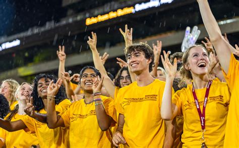 Sun Devil Welcome greets students with ASU spirit — and rain showers ...