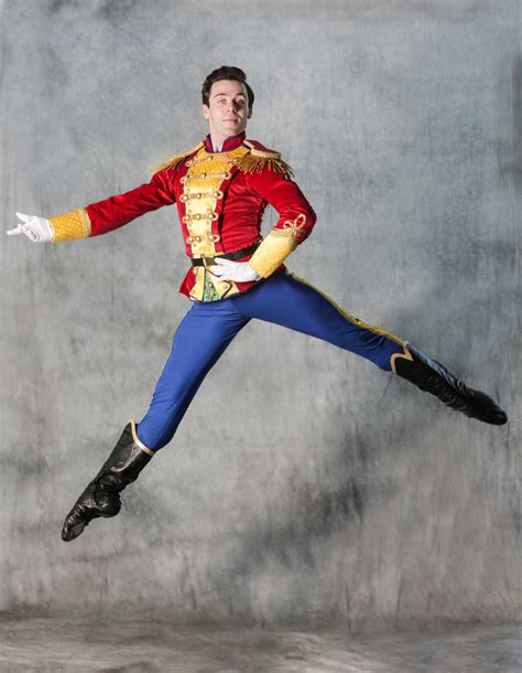 Houston Ballet's new 'Nutcracker' loses a star dancer