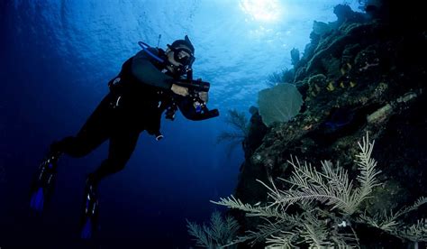 Lakshadweep Scuba Diving Packages - Beginners to Experts Level Packages