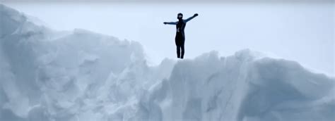 VIDEO: Cliff Diving off an Iceberg in Antarctica | Would You Do It ...