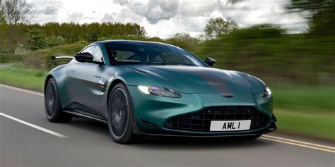 2022 Aston Martin Vantage Review, Pricing, and Specs