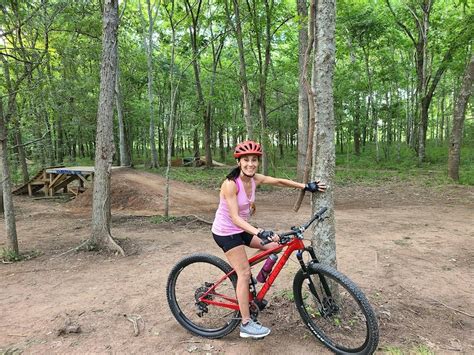 River Park Trails: Brazos Trail Mountain Biking Trail - Sugar Land