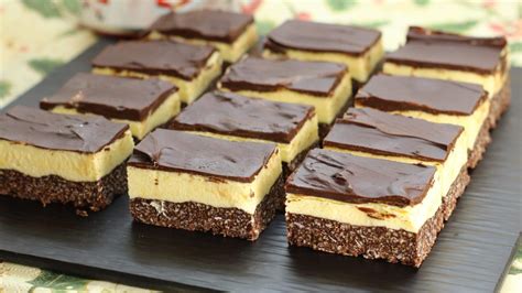 Nanaimo Bars - A Canadian Treat | Recipe | Christmas desserts easy, Desserts, Nanaimo bars