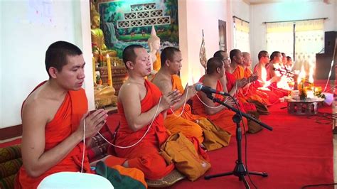 Traditional Buddhist Chanting at Wat Phanman, Vientiane, Laos - YouTube