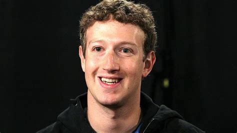 Mark Zuckerberg Biography: Success Story of Facebook Founder and CEO - Smart Edge