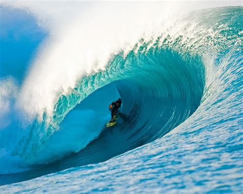 Surfing Wallpapers