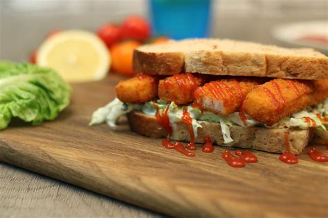 Classic Fish Finger Sandwich Recipe | Birds Eye