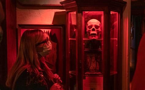 Zag Bagans’ Haunted Museum offers frights as Halloween looms | Arts ...