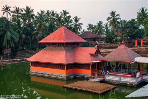 Asian Travel Photographer: Ananthapura Lake Temple - Kasaragod, Kerala