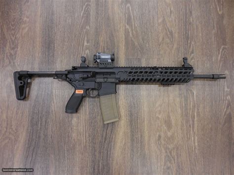 SIG SAUER MCX CARBINE .300 AAC / 300 BLACKOUT W/ ROMEO4 RED DOT EXCELLENT CONDITION