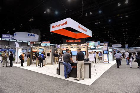 40x70 Island Exhibit | Honeywell | NFPA Expo | DisplayCraft | Island ...