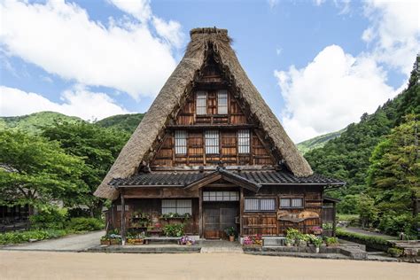 This 170-year-old Japanese village home can be yours for free | Condé Nast Traveller India