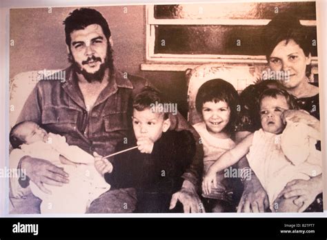 Photo of Ernesto Che Guevara with his wife Aleida March and their ...