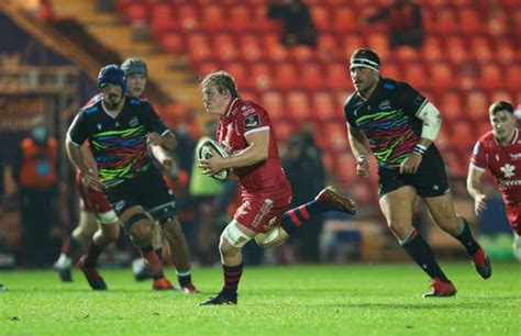 Jac Morgan Scarlets Charges Towards Line Editorial Stock Photo - Stock Image | Shutterstock