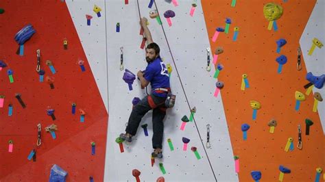 5 Fundamentals of Indoor Rock Climbing - Howcast