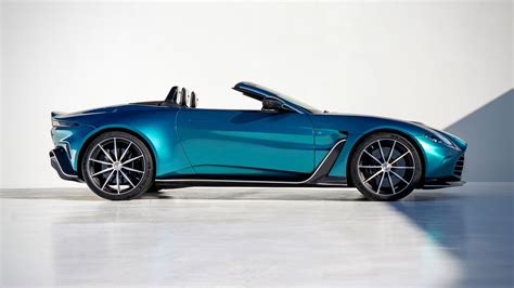 2022 Aston Martin V12 Vantage Roadster: It’s Gone Before It Was ...