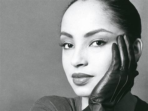 Sade's 12 Chicest Style Moments – Sade Songs '80s '90s Style