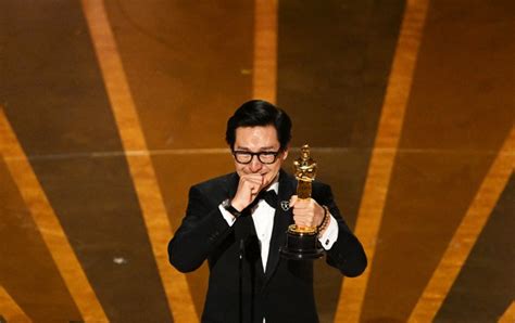 Ke Huy Quan of 'Everything Everywhere' wins the Oscar for best ...