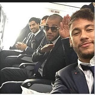 Hilarious Photo Of Alves Doing The SHOKI Dance - Sports - Nigeria