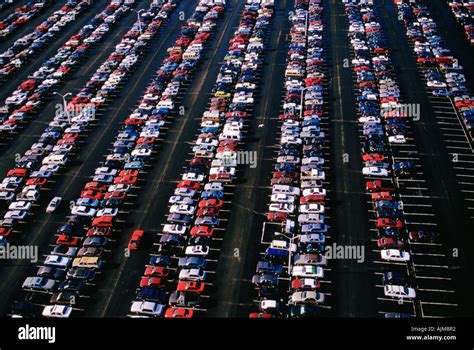 Pentagon parking lot hi-res stock photography and images - Alamy