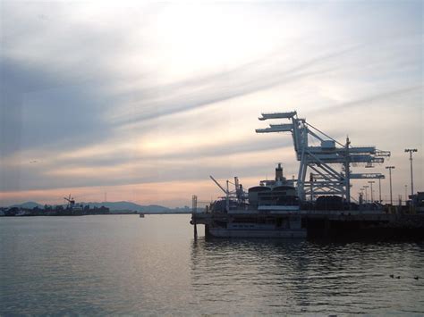 Port of Oakland - Oakland - LocalWiki