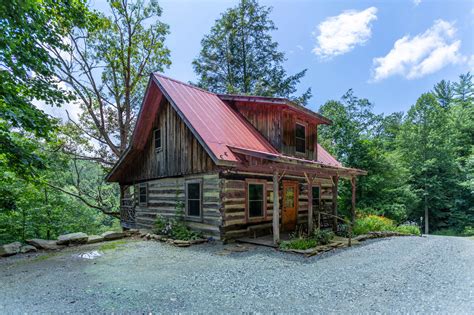 1 Of A Kind: Vilas 2 Bedroom Blue Ridge Mountain Log Cabin Rental (124837) - Find Rentals