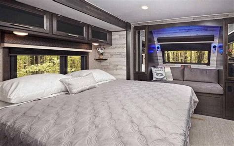 10 Amazing Travel Trailers With King Size Beds - RVing Know How | King ...