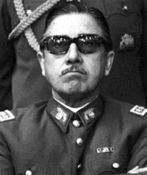 Augusto Pinochet: Películas, biografía y listas en MUBI