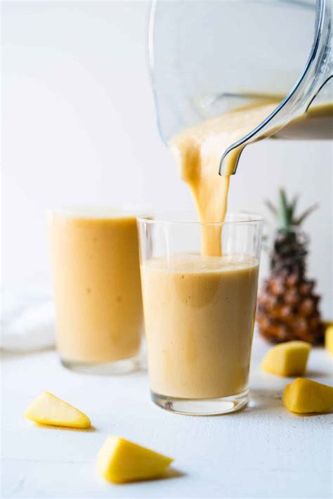 Mango Pineapple Smoothie (Easy and Healthy!) - Free Your Fork