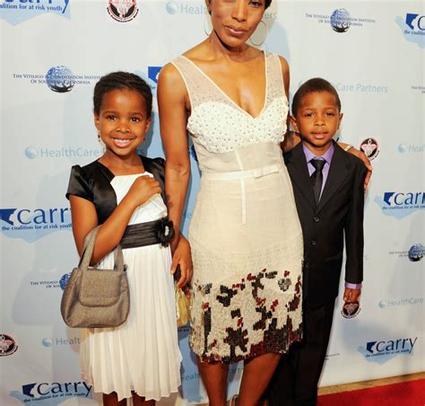 Angela Bassett And Kids