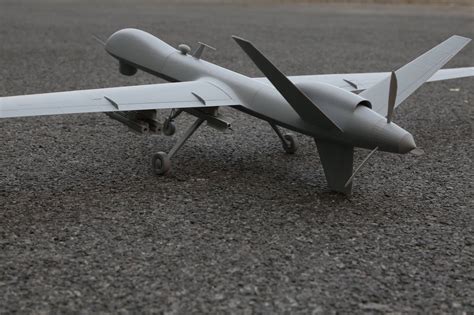 3D PRINTED PREDATOR DRONE IS HARMLESS AND SCARY | Article - Wed 19 Aug ...