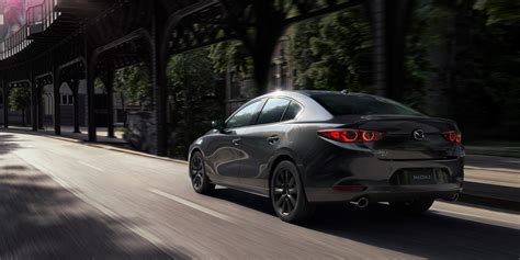 Mazda 2023 3: Sedan – Características de rendimiento | Mazda USA