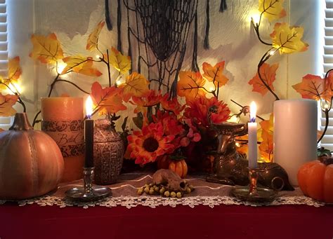 Thought I should share my fall equinox altar. Merry Mabon everyone 🍁🦇🍂 ...