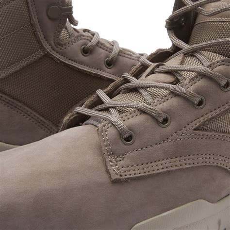 Nike SFB 6" NSW Leather Dark Mushroom & Light Taupe | END. (ES)