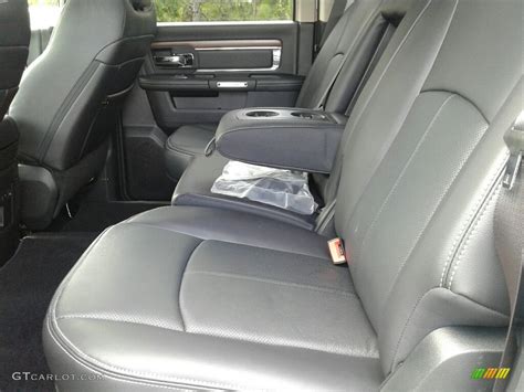 2018 Ram 1500 Laramie Crew Cab Interior Color Photos | GTCarLot.com