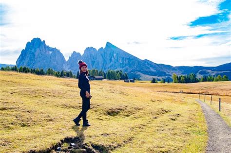 Premium Photo | Tourist with beautiful landscape view of dolomite unesco world heritage at alpe ...