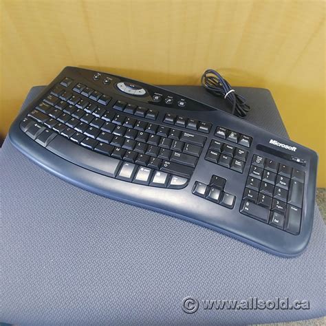 Microsoft Comfort Curve Keyboard 2000 - Allsold.ca - Buy & Sell Used ...