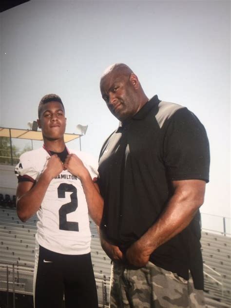 Jerry Rice’s son begins his own football path at Hamilton (Ariz.) | USA ...