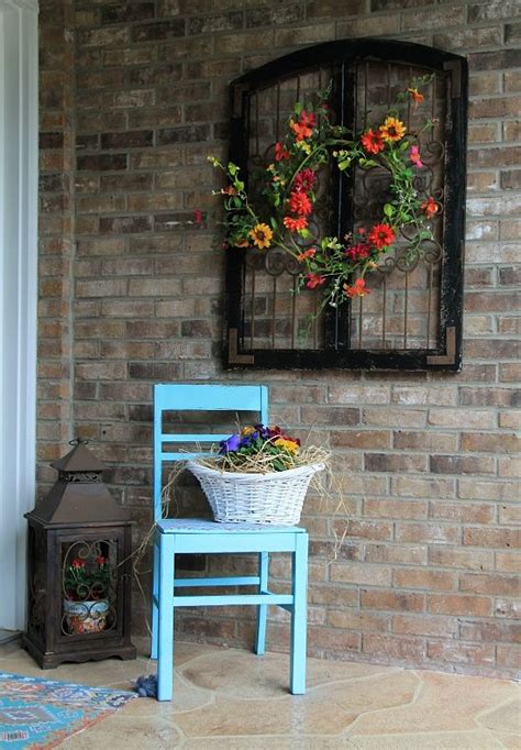 Charming rustic outdoor wall decor - Homedit