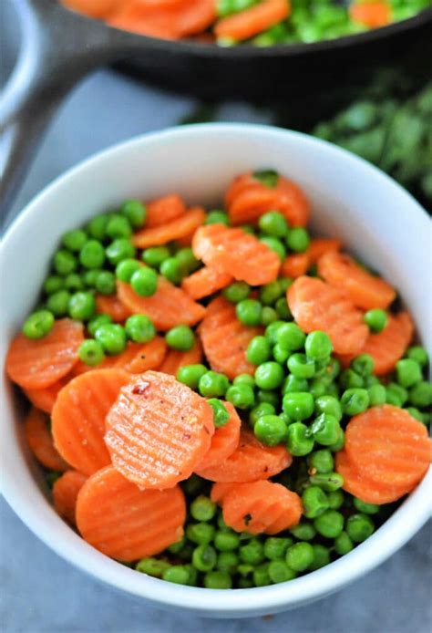 How to Cook Frozen Peas and Carrots on Stove or Microwave