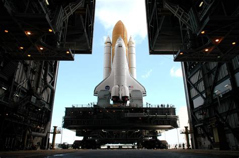 space station, Spaceship, Rockets, Clouds, American flag, NASA, Technology, Hangar, Lights ...