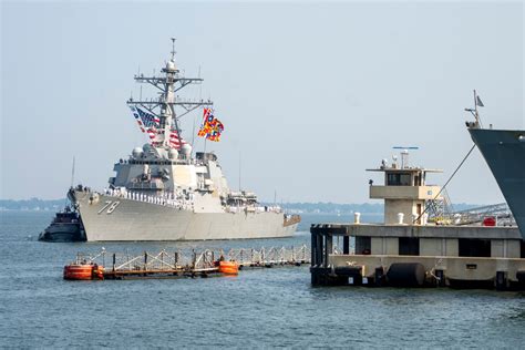 DVIDS - Images - USS Porter Returns Home from Deployment [Image 1 of 7]