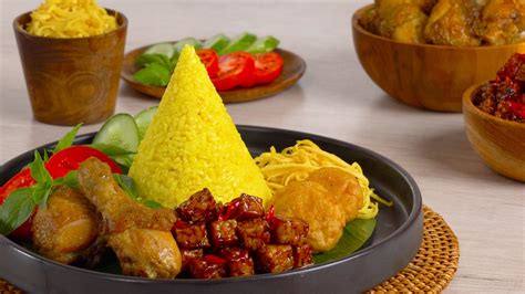 Cara Membuat Nasi Kuning Yang Enak Dan Praktis