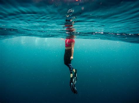 Free Images : man, sea, ocean, swim, drowning, blue, freediving, sports ...