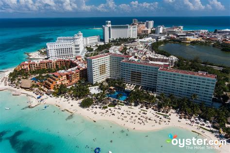 Dreams Sands Cancun Resort & Spa - The Pool at Dreams Sands Cancun Resort & Spa | Oyster.com ...