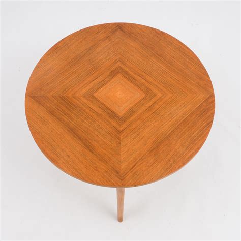 Art Deco vintage walnut coffee table, 1940s