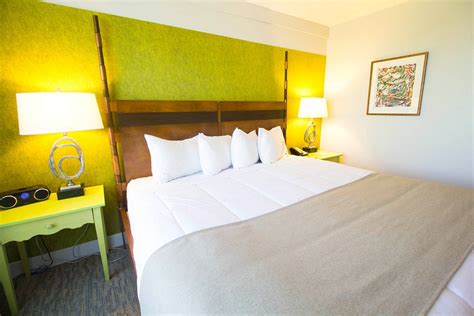 Le Champlain Hotel Rooms: Pictures & Reviews - Tripadvisor