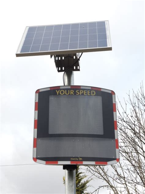 Your Speed © Neil Owen cc-by-sa/2.0 :: Geograph Britain and Ireland