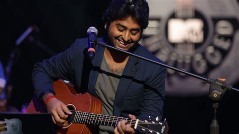 Arijit Singh Life Story (Biography) + Net Worth, Awards, Songs - OEL